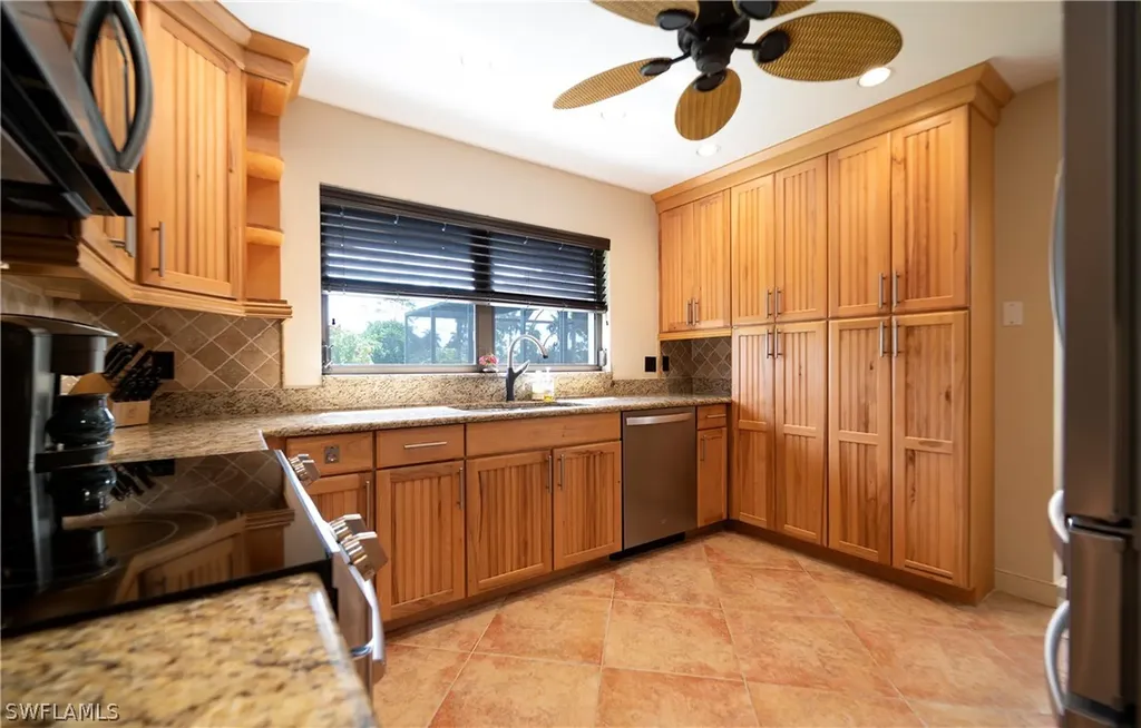 427 Torrey Pines Point Naples FL 34113