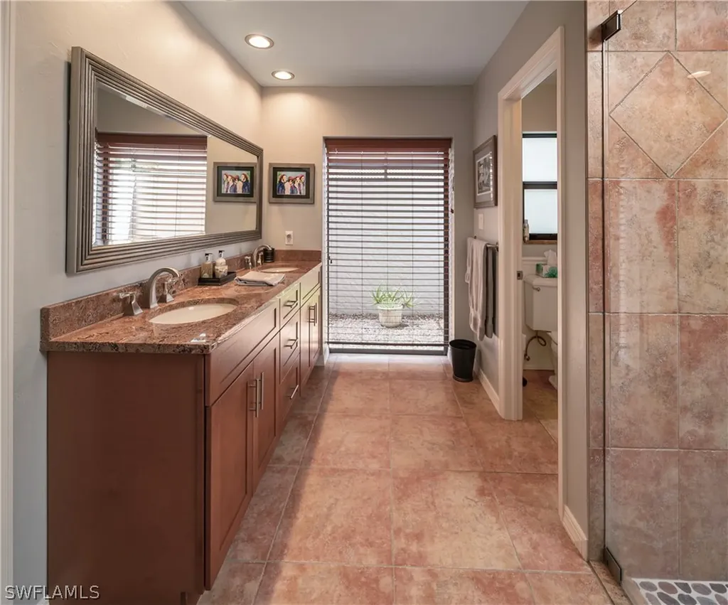 427 Torrey Pines Point Naples FL 34113