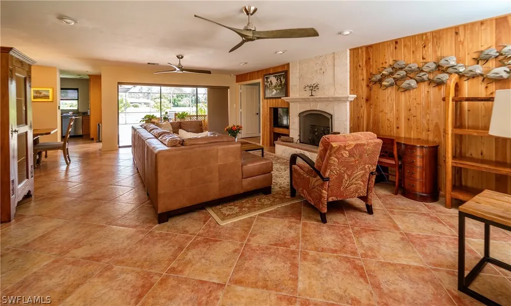 427 Torrey Pines Point Naples FL 34113