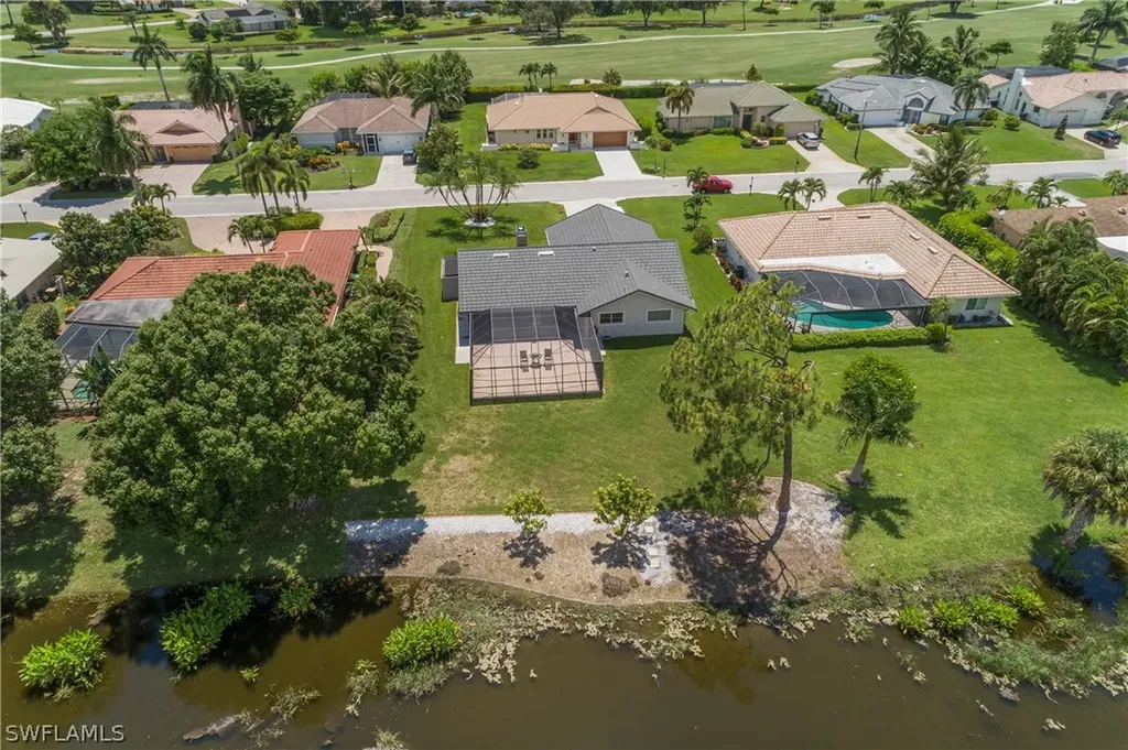 427 Torrey Pines Point Naples FL 34113