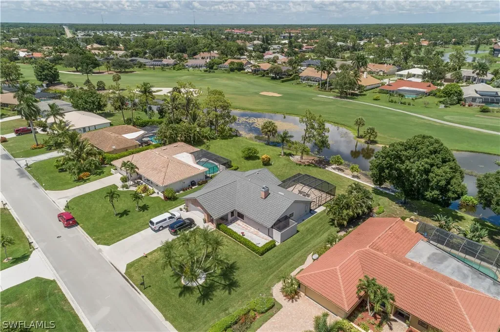 427 Torrey Pines Point Naples FL 34113