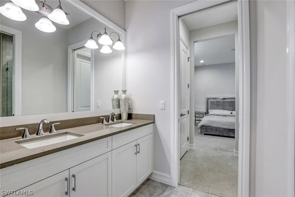 14327 Laguna Springs Lane Naples FL 34114