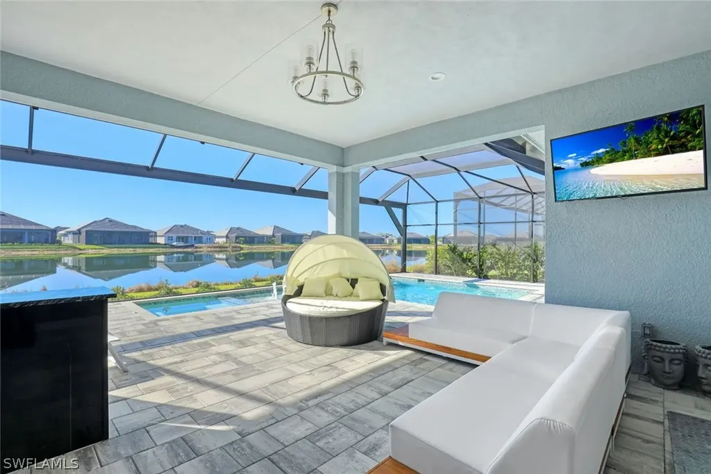 14327 Laguna Springs Lane Naples FL 34114