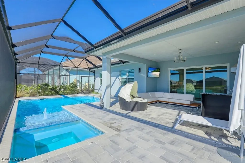 14327 Laguna Springs Lane Naples FL 34114