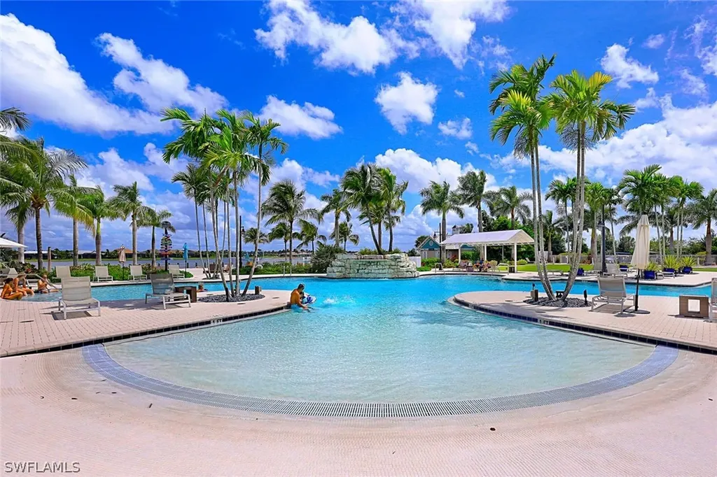 14327 Laguna Springs Lane Naples FL 34114