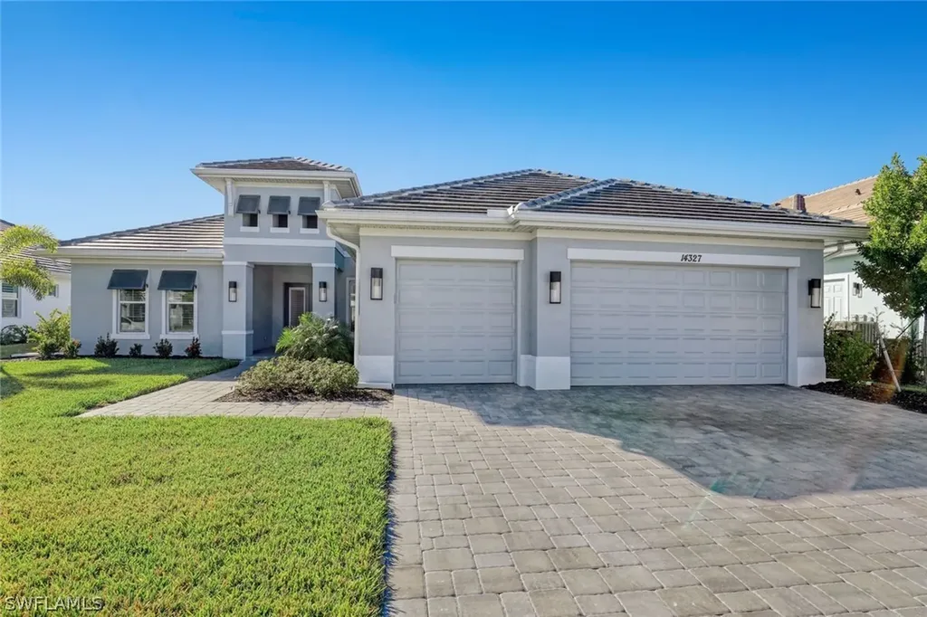 14327 Laguna Springs Lane Naples FL 34114