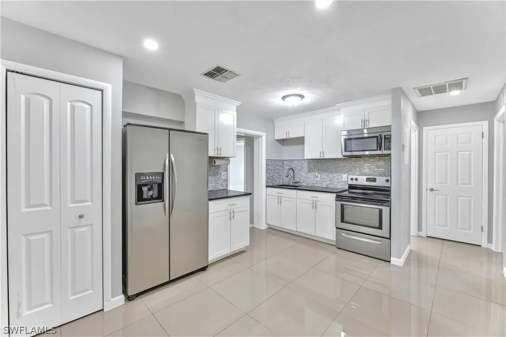 1122 Wesley Street W Lehigh Acres FL 33936