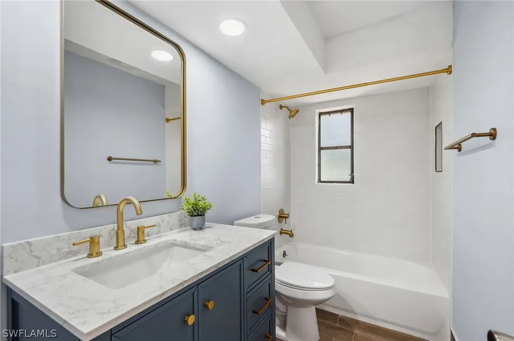 142 Pinehurst Circle Naples FL 34113