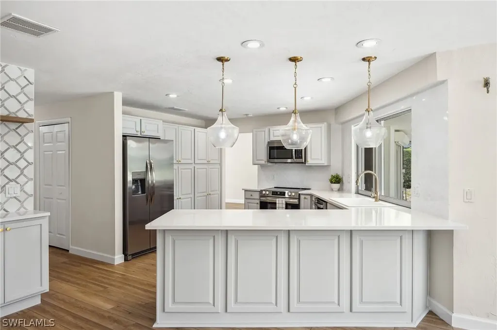 142 Pinehurst Circle Naples FL 34113