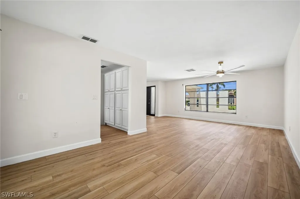 142 Pinehurst Circle Naples FL 34113