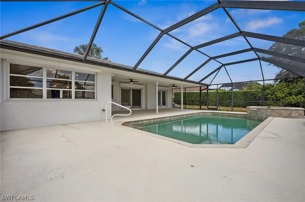 142 Pinehurst Circle Naples FL 34113