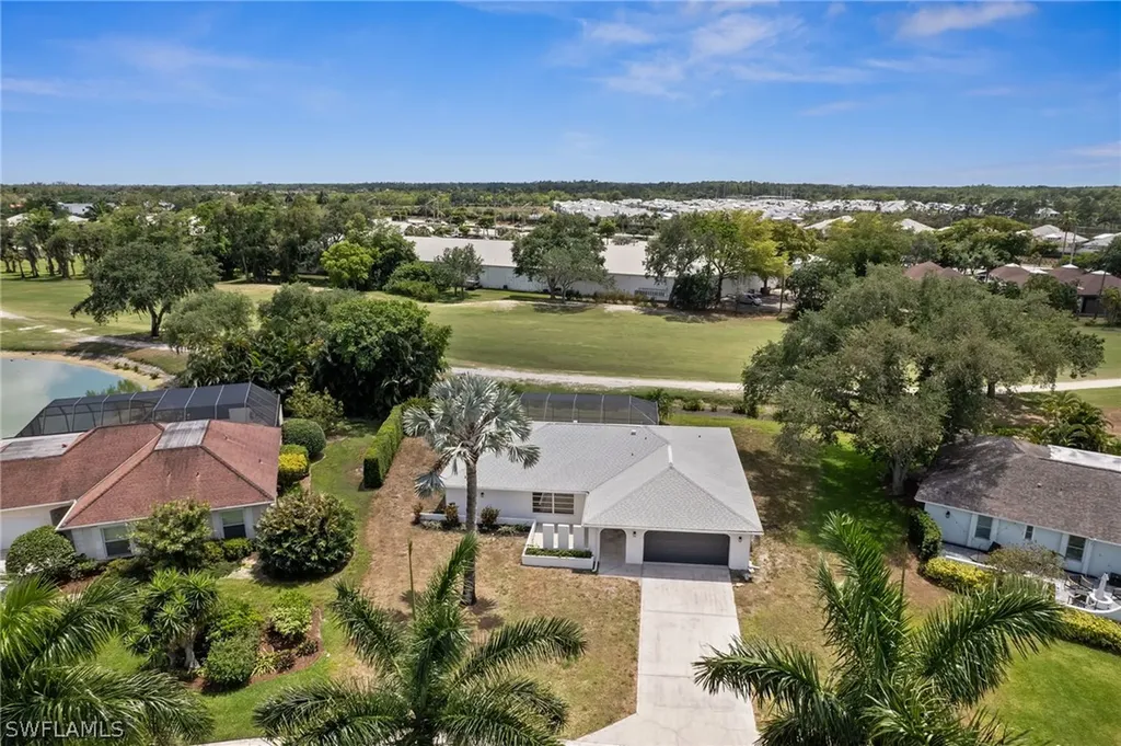 142 Pinehurst Circle Naples FL 34113