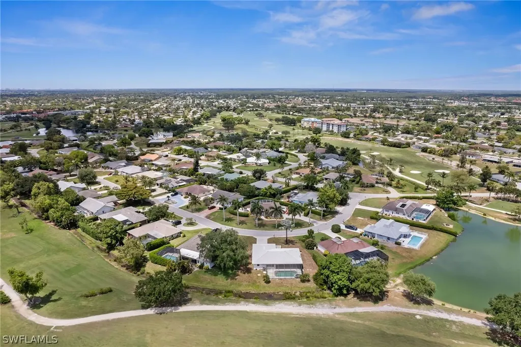 142 Pinehurst Circle Naples FL 34113