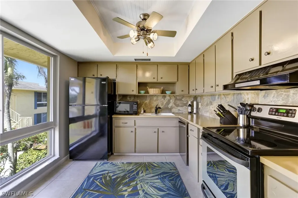355 Palm Drive Naples FL 34112