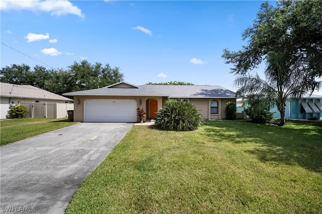 1127 SE 34th Terrace Cape Coral FL 33904