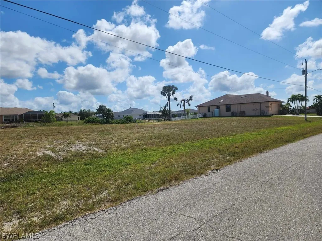 1212 NW 13th Terrace Cape Coral FL 33993