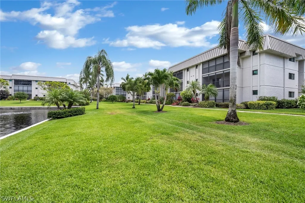 788 Park Shore Drive Naples FL 34103