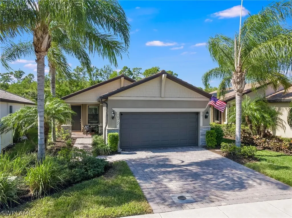 10927 Glenhurst Street Fort Myers FL 33913