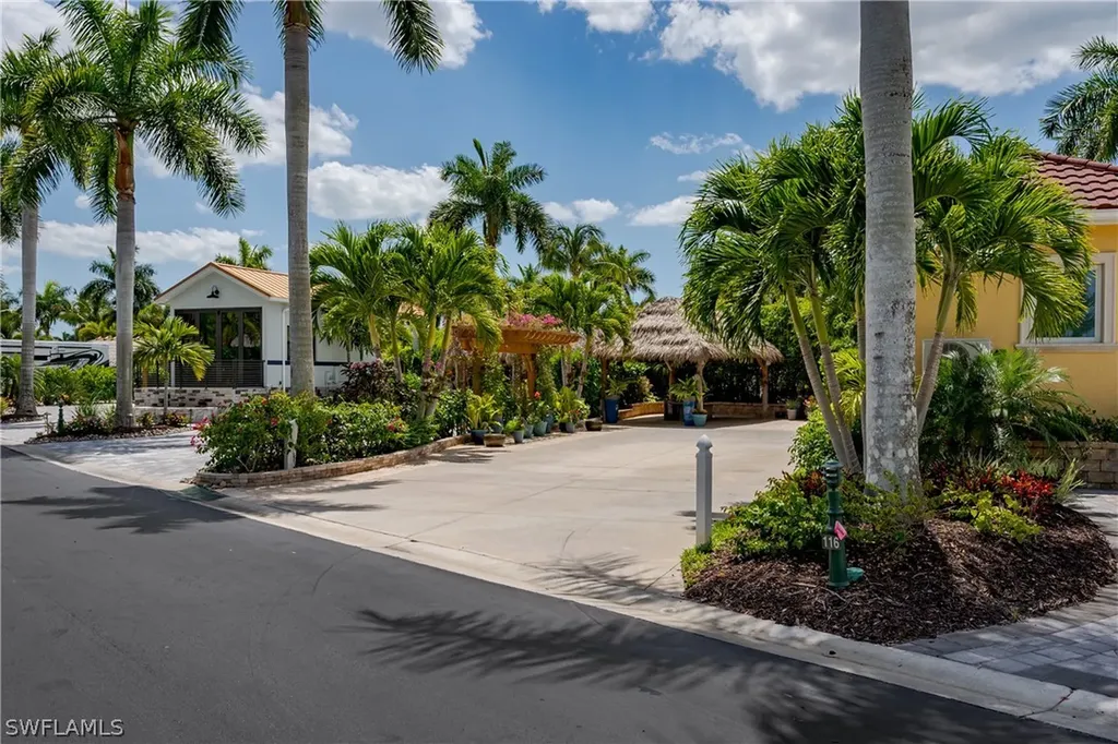 13621 Snapper Lane Naples FL 34114