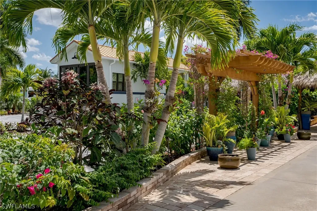 13621 Snapper Lane Naples FL 34114