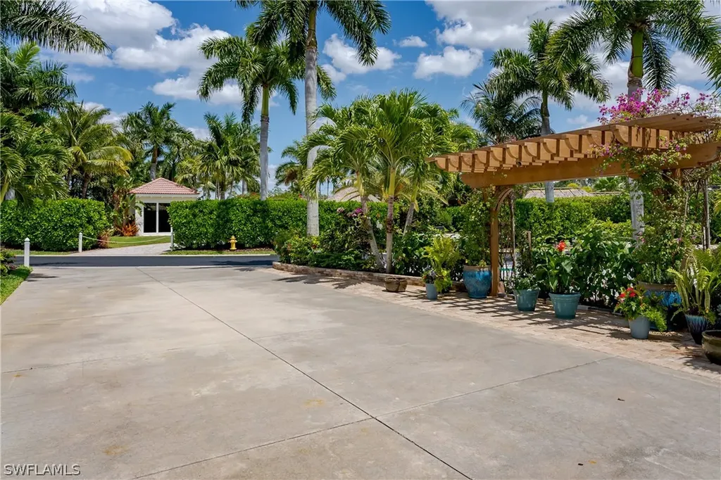 13621 Snapper Lane Naples FL 34114