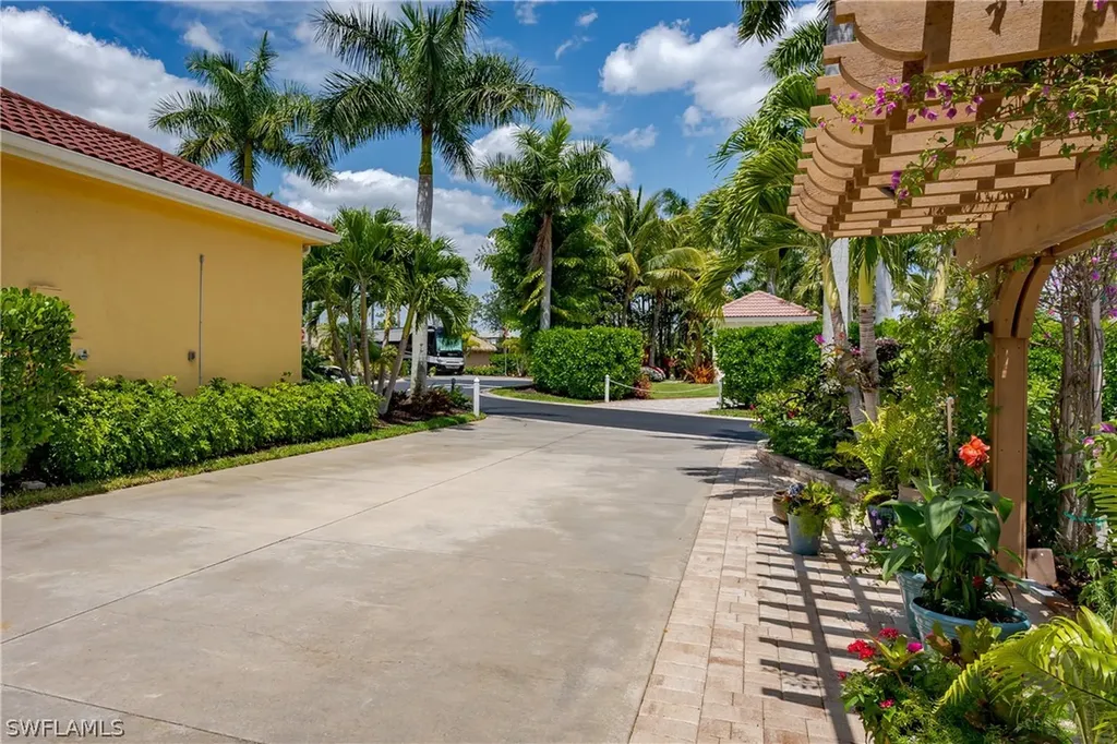 13621 Snapper Lane Naples FL 34114