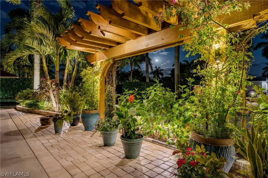 13621 Snapper Lane Naples FL 34114