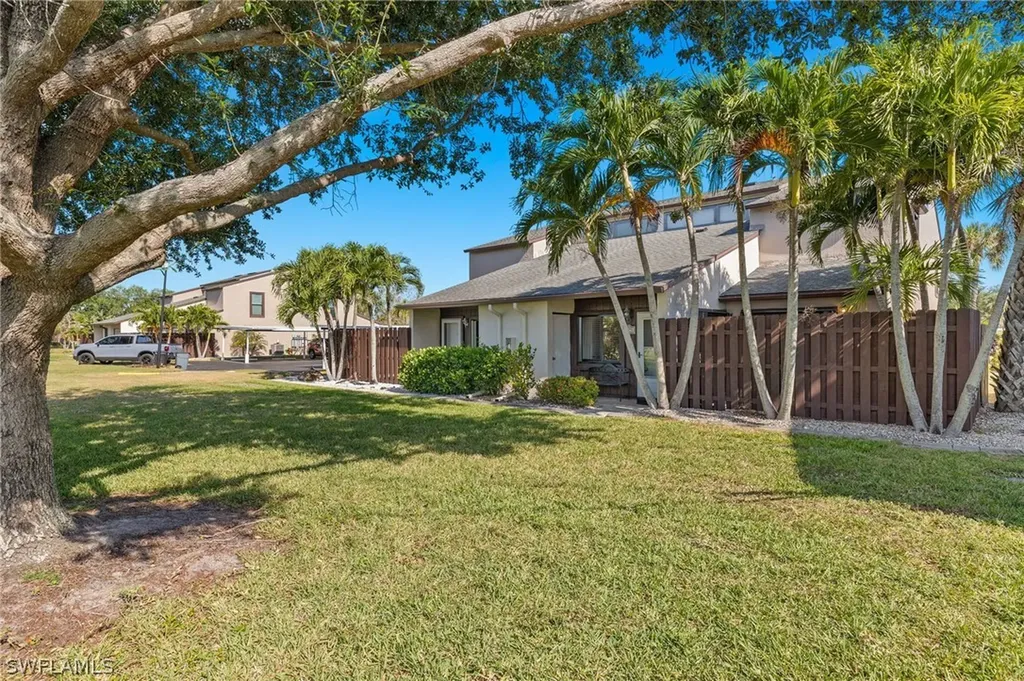 8975 Somerset Boulevard Fort Myers FL 33919