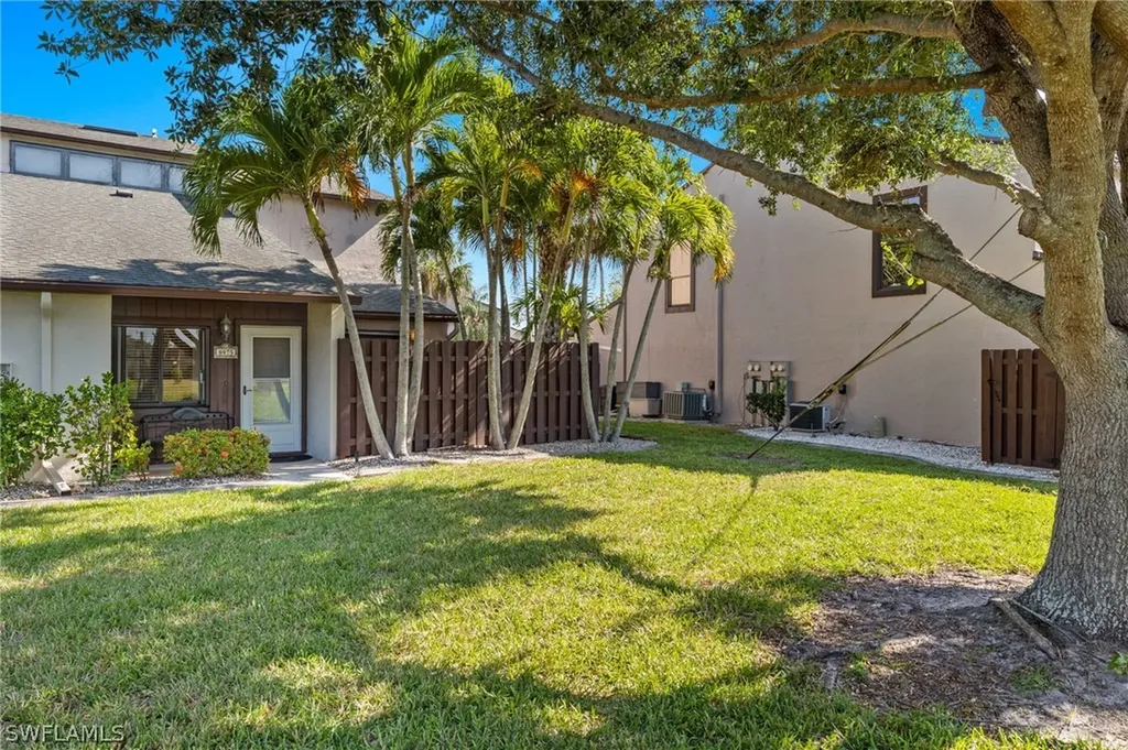 8975 Somerset Boulevard Fort Myers FL 33919
