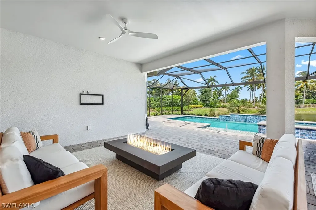 15537 Rio Ponace Court Naples FL 34114