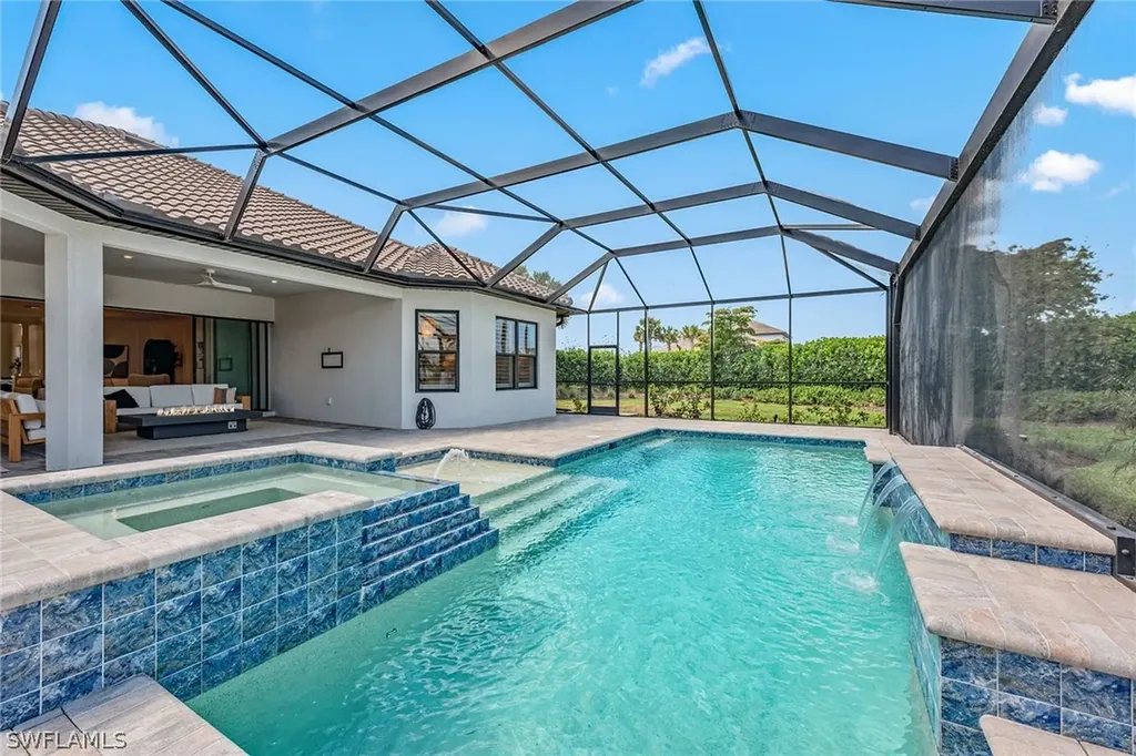 15537 Rio Ponace Court Naples FL 34114