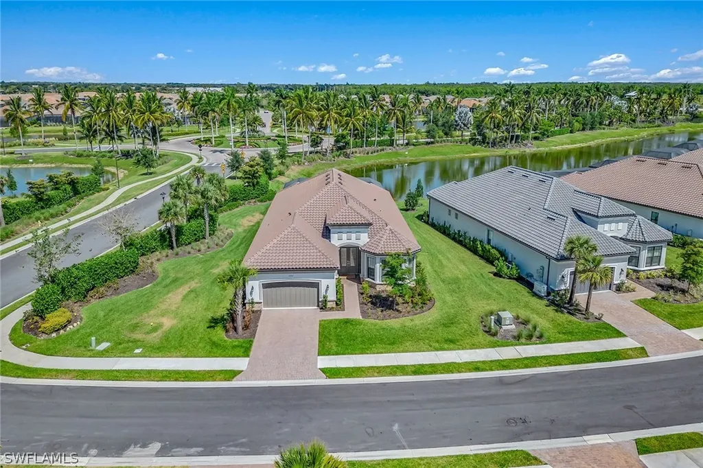 15537 Rio Ponace Court Naples FL 34114