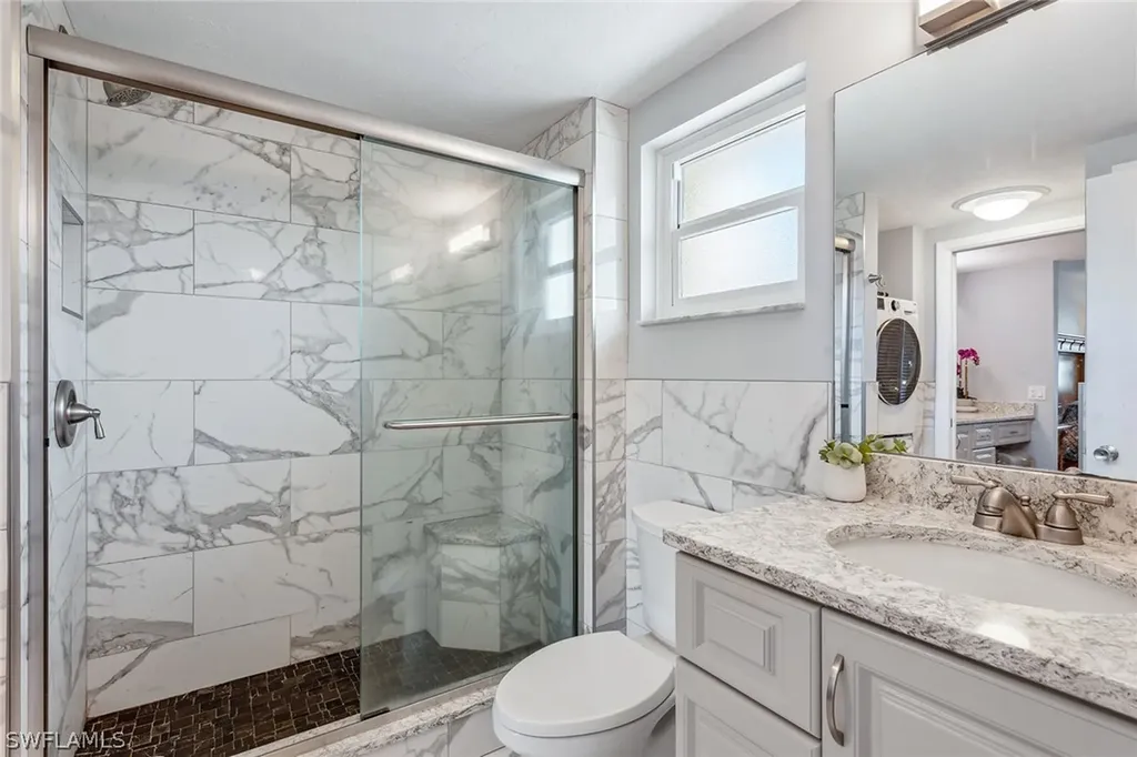 807 River Point Drive Naples FL 34102