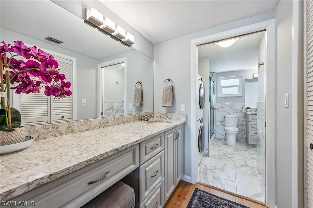807 River Point Drive Naples FL 34102