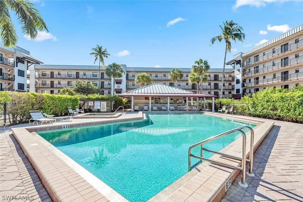 807 River Point Drive Naples FL 34102
