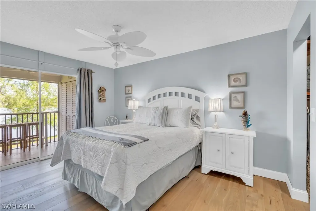 1712 Kings Lake Boulevard Naples FL 34112