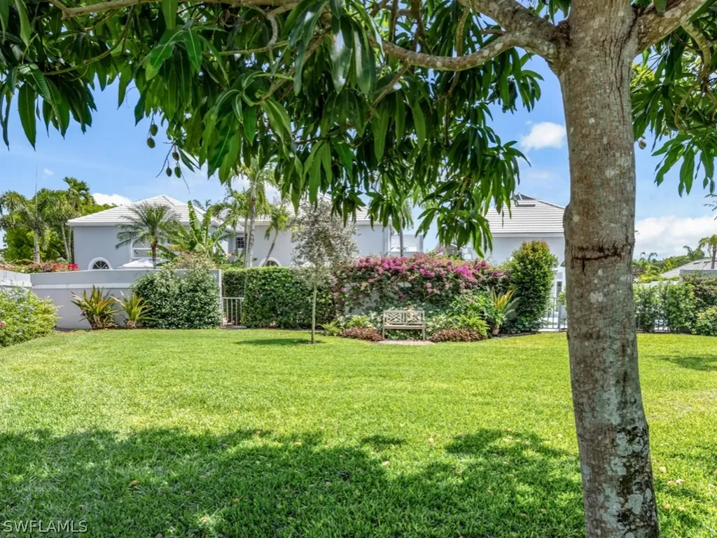 7065 Villa Lantana Way Naples FL 34108