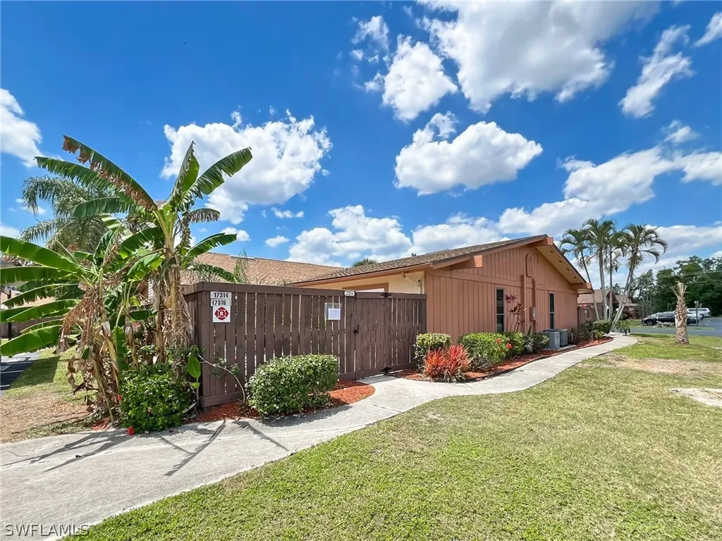 17314 Birchwood Lane Fort Myers FL 33908