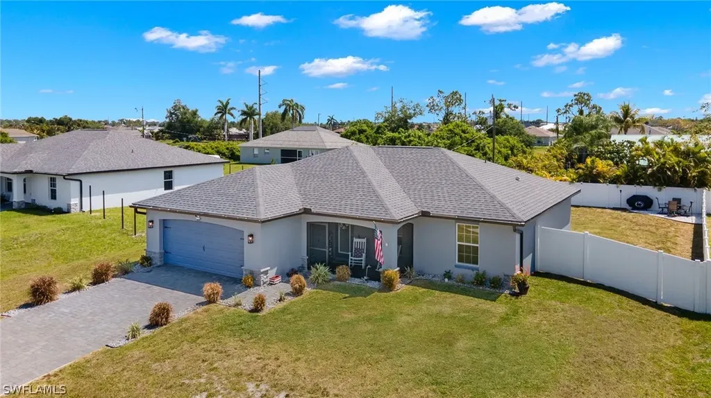 2627 NE 4th Avenue Cape Coral FL 33909