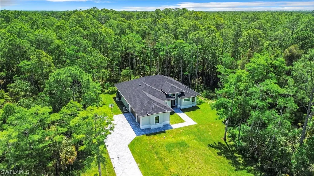 3140 2nd Street NW Naples FL 34120