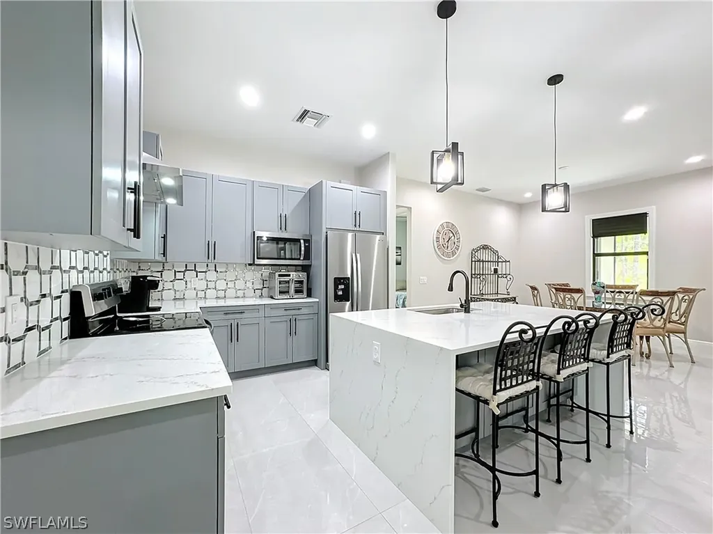 3140 2nd Street NW Naples FL 34120