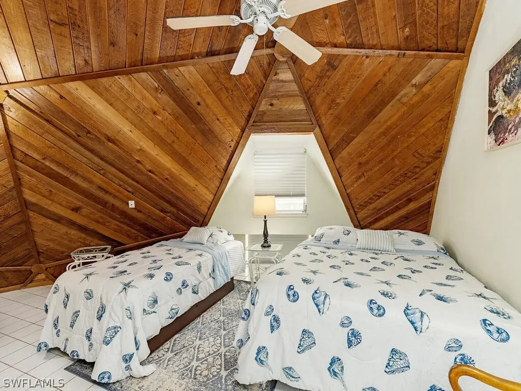 380 Frangipani Avenue Naples FL 34117