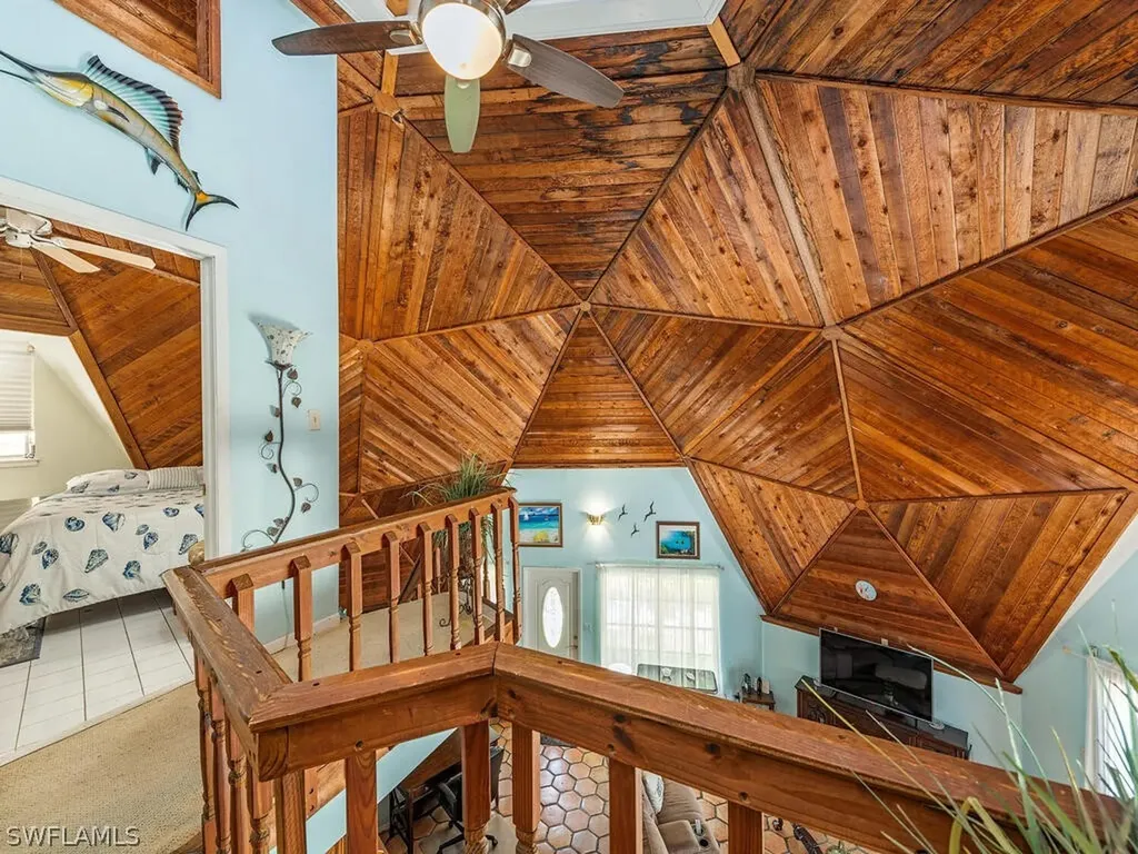 380 Frangipani Avenue Naples FL 34117