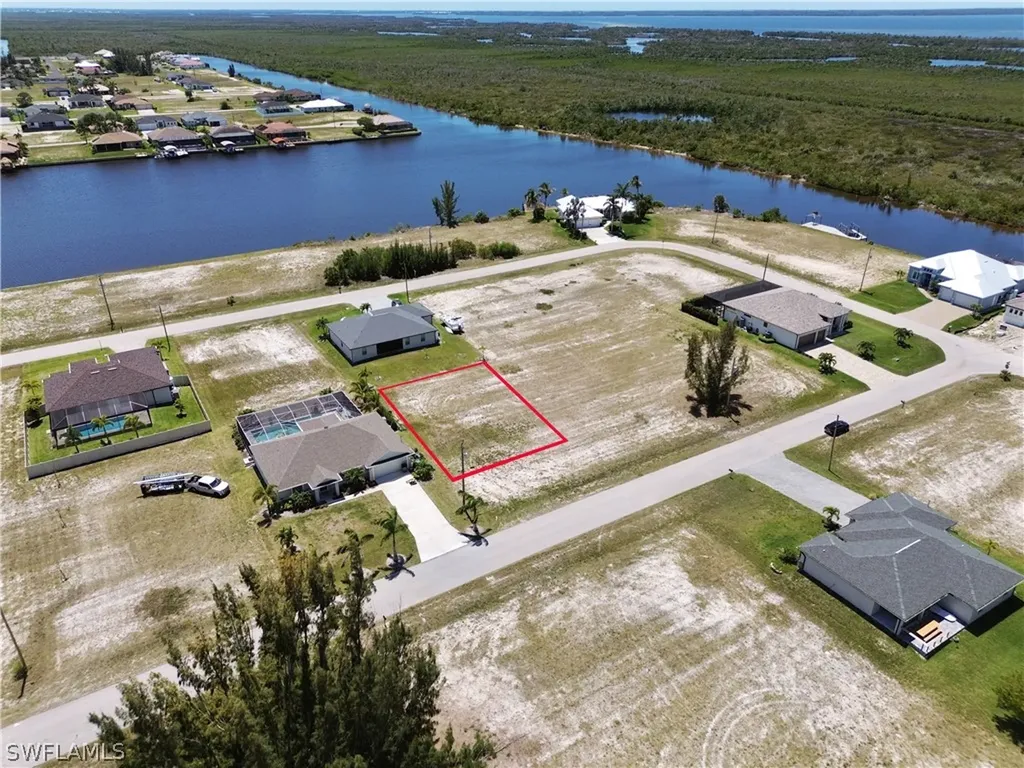 4624 NW 33rd Lane Cape Coral FL 33993