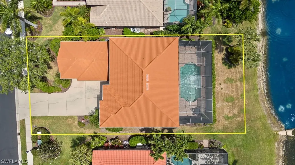 9680 Falconer Way Estero FL 33928