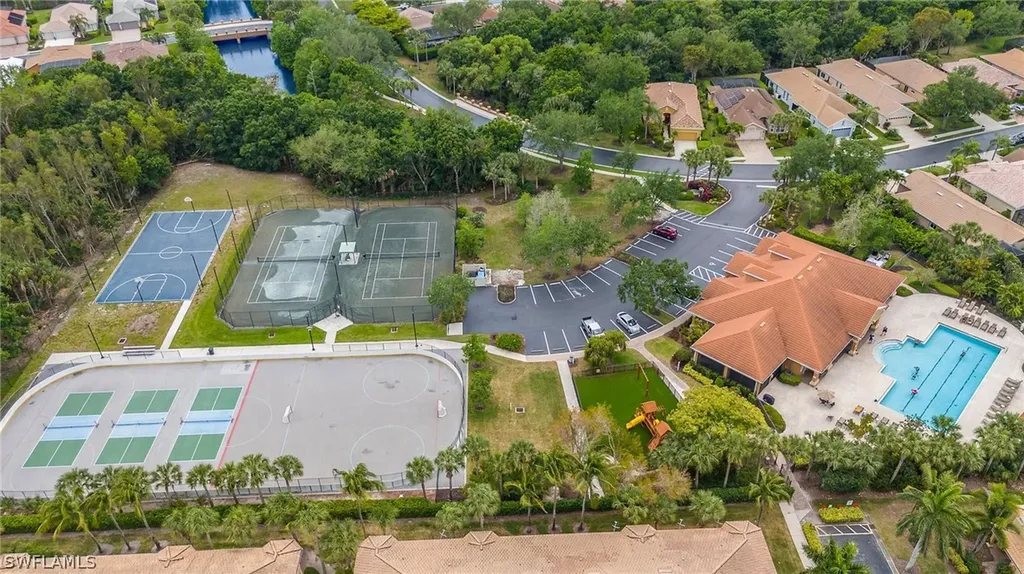 9680 Falconer Way Estero FL 33928