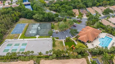9680 Falconer Way Estero FL 33928