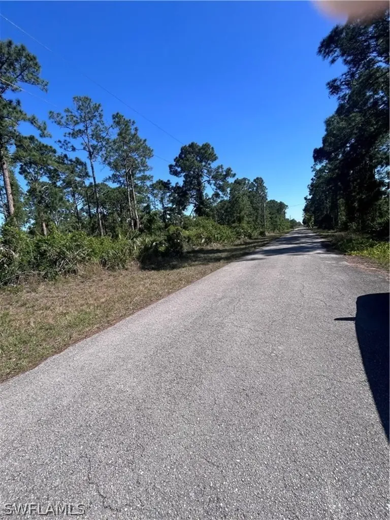 3800 E 21st Street Alva FL 33920