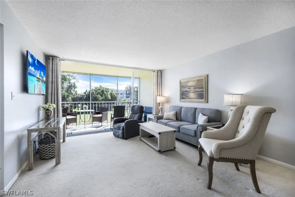 1083 Forest Lakes Drive Naples FL 34105