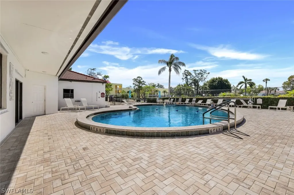 1083 Forest Lakes Drive Naples FL 34105